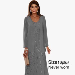 NWOT Women's Evening Dress Size 16 Plus